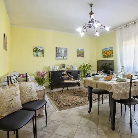 Casa Clara Uri