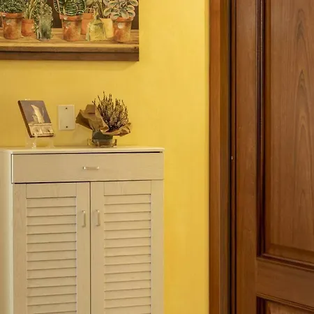 Casa Clara Apartment Uri